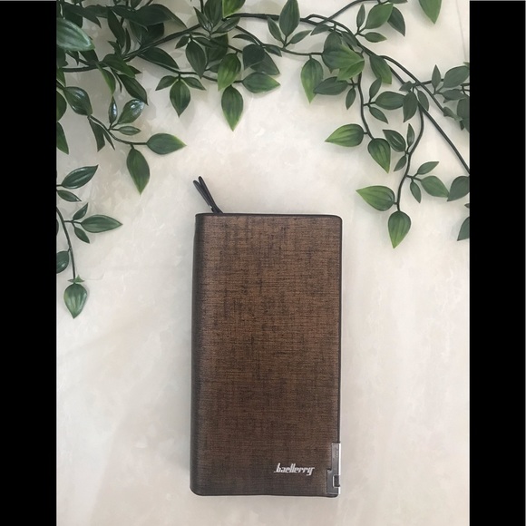 ✨Shimmering Bronze Wallet/Clutch✨ - Picture 4 of 7